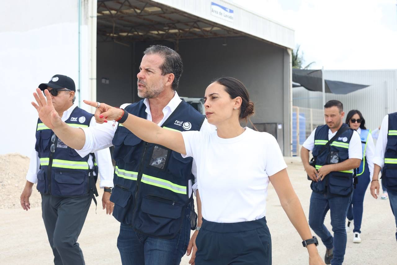 uploads/6/32/01 (1956).Jpeg